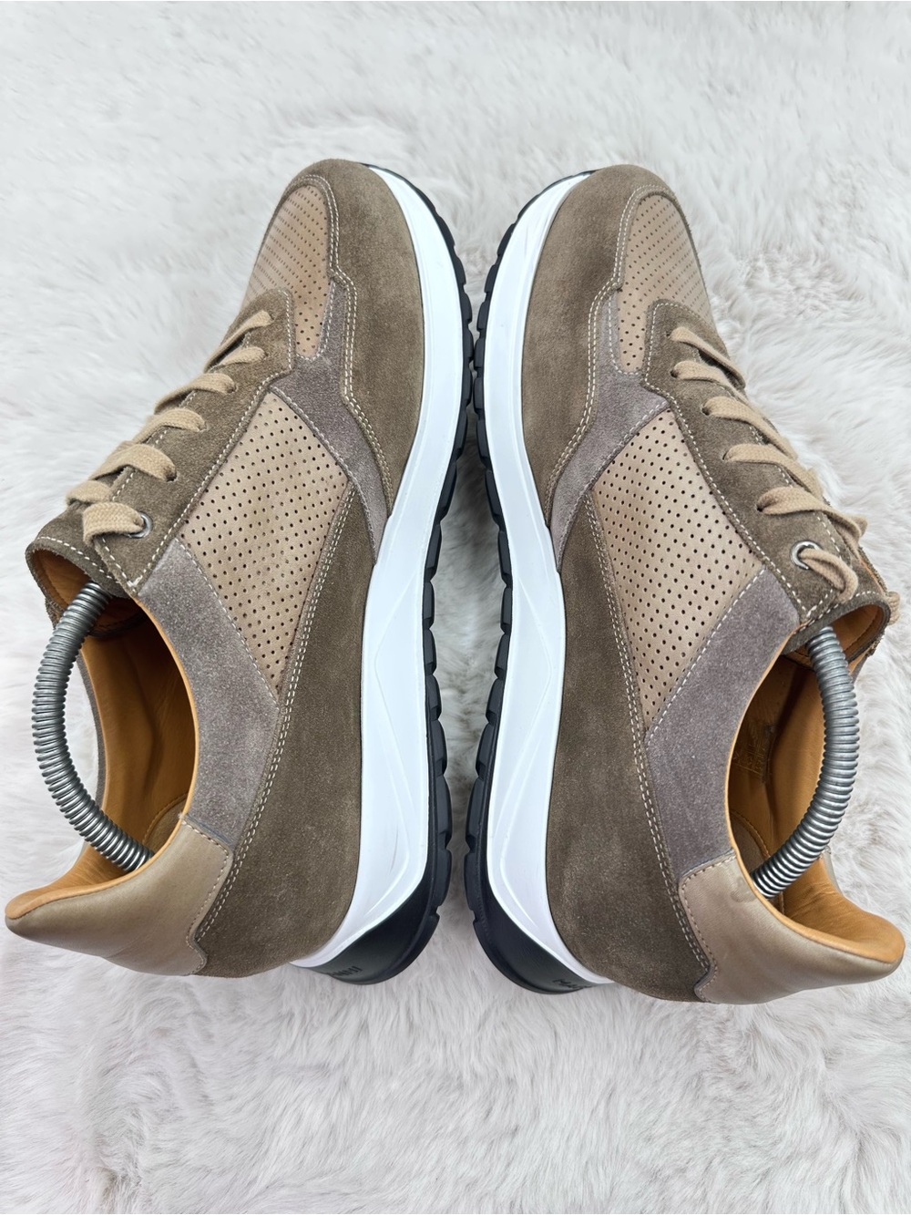 Magnanni Fado perforated taupe brown suede leather sneakers Men’s 9.5 - Picture 7 of 12